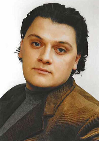 Aleksandrs Antoņenko (dziedātājs; tenors)